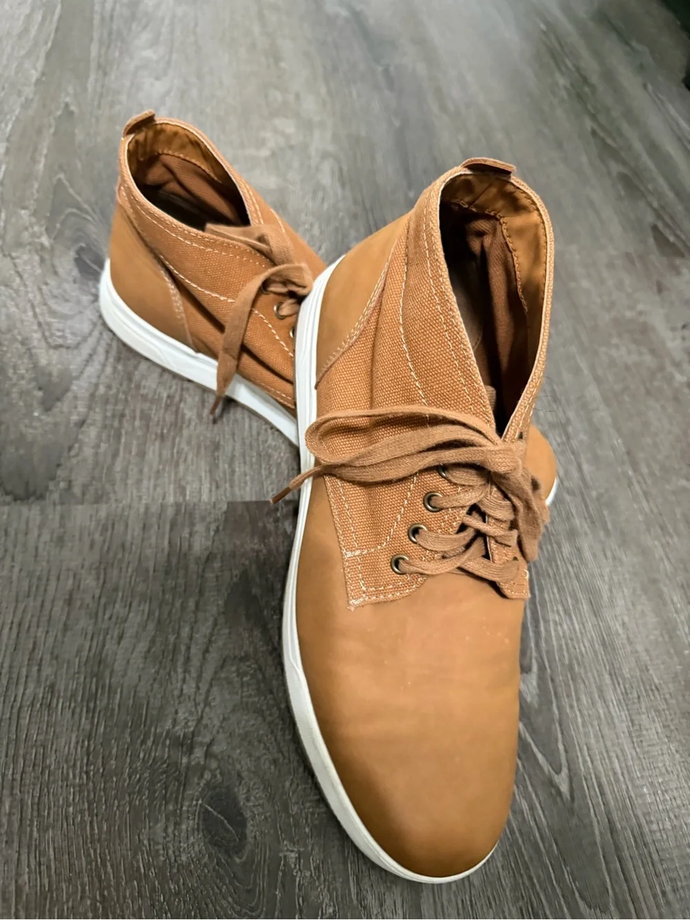 Men's Casual High-Top Sneakers in Cognac Brown